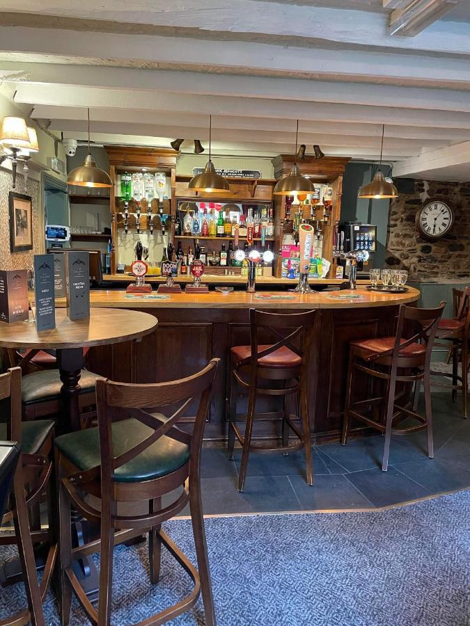 The Fountain Inn & Riverside Restaurant Okehampton Exterior foto